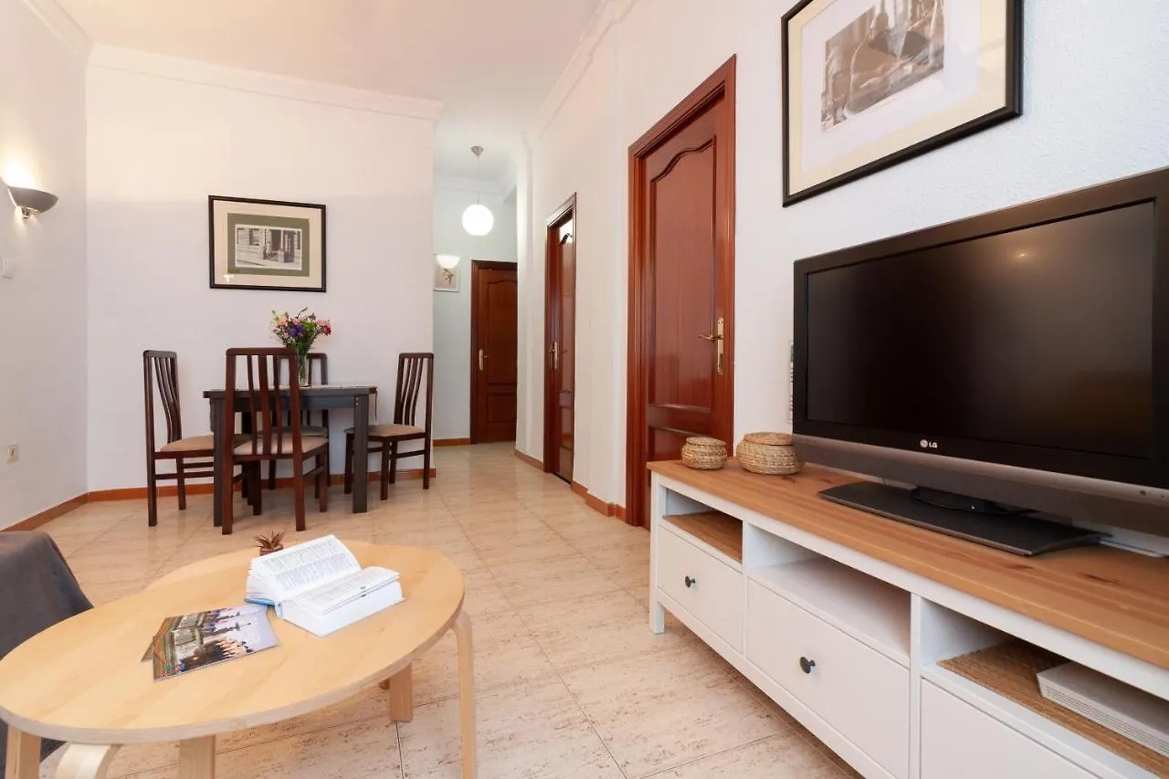 Sea & Wave Soho Family Apartment Málaga 0*,  Spanien